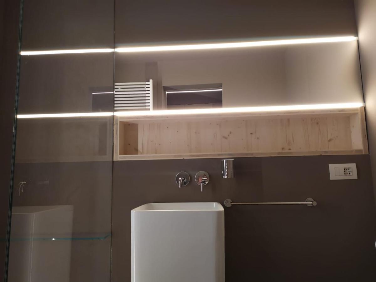 Spazio Luna ミラノ エクステリア 写真